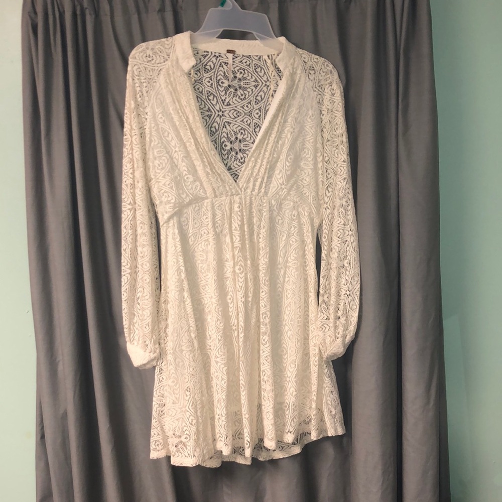 Size 2 Cream/White Lace Dress